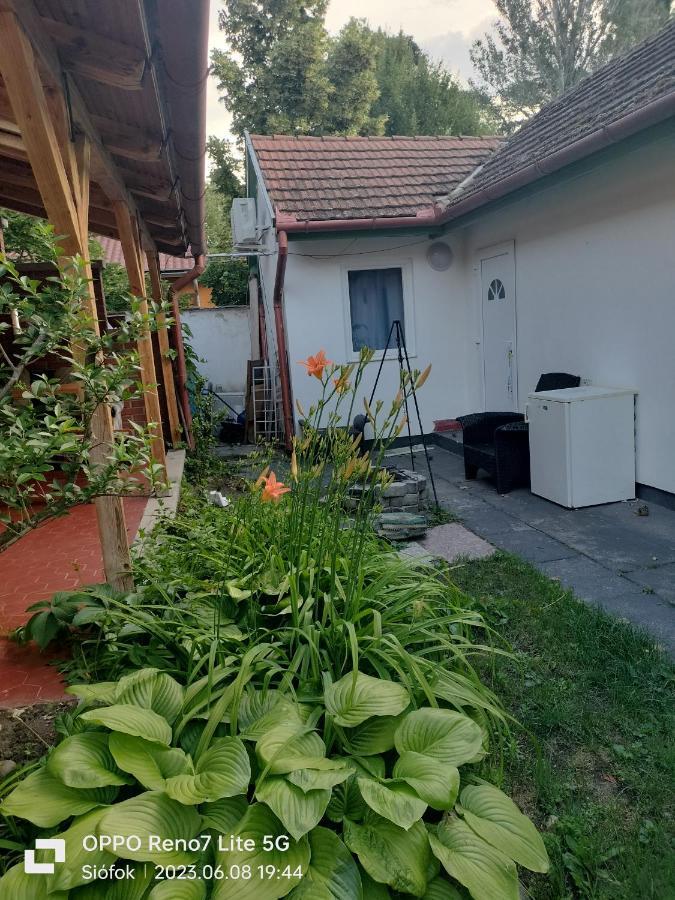 Balassa House Siófok Buitenkant foto